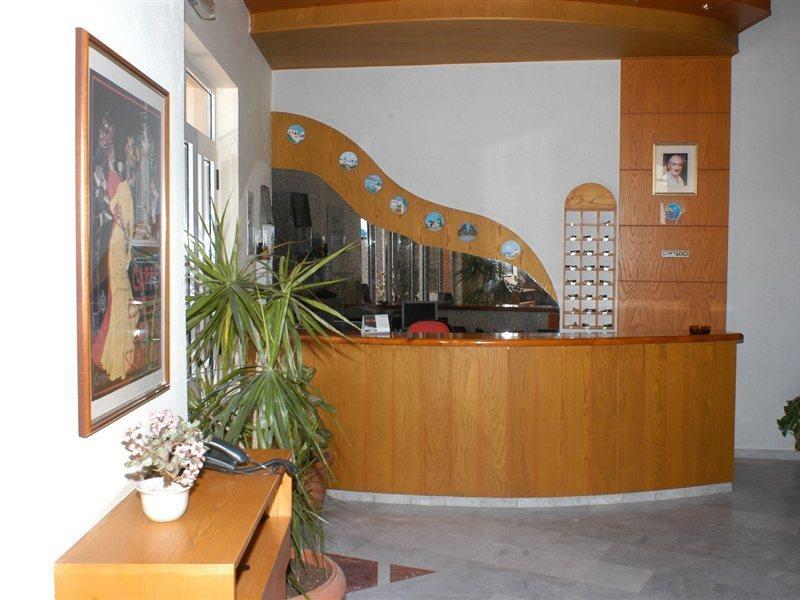 Daisy Hotel Apartments Rethymno Eksteriør bilde